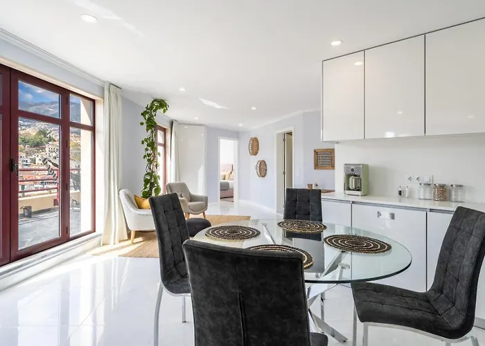 Apartment In St. Catarina Park, By Pausa H.