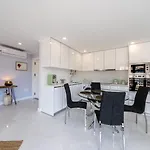 Apartman In St. Catarina Park, By Pausa H.